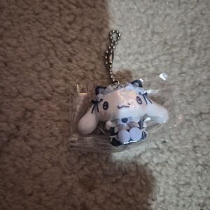 cinnamoroll keychain